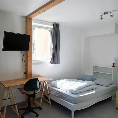 Neuf Avec Jardin Partage アパート